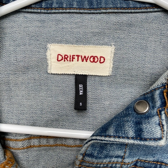 Updated Listing- NWOT Women’s Embroidered Denim Jacket with Eagle Design - Picture 4 of 4